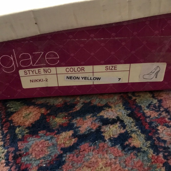 Glaze Platform Heels - Picture 6 of 6